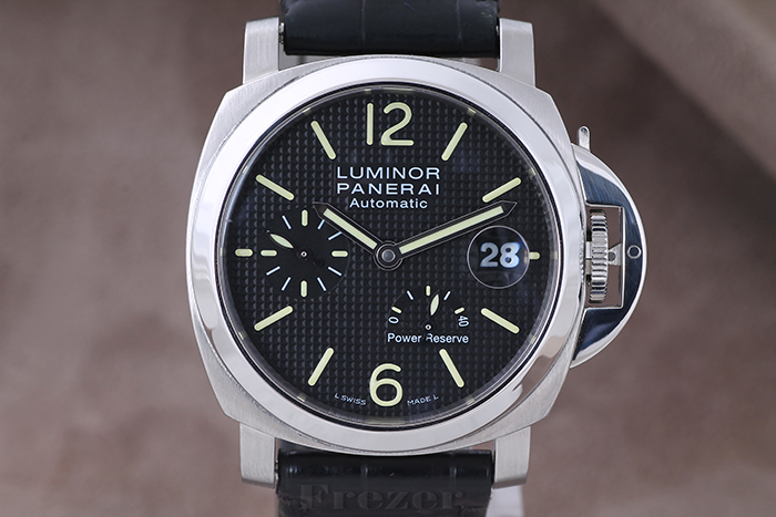 Panerai Power Reserve