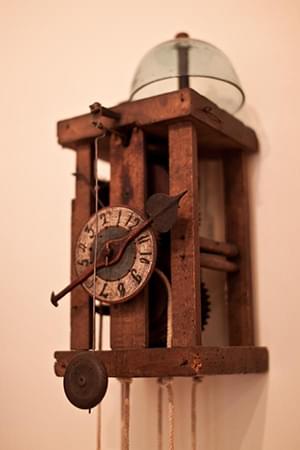 Часы XVII-XVIII века
